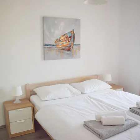 Luxury Mondo-3 By Interhome Appartement Vir